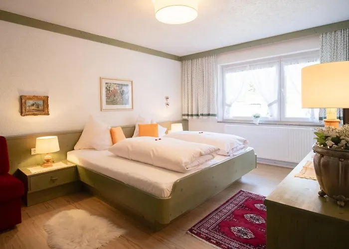 Foersterhaeusl アパート ゼーフェルト・イン・チロル