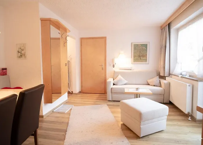 アパート Foersterhaeusl ゼーフェルト・イン・チロル