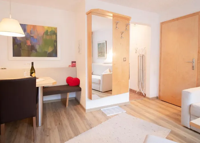 アパート Foersterhaeusl ゼーフェルト・イン・チロル