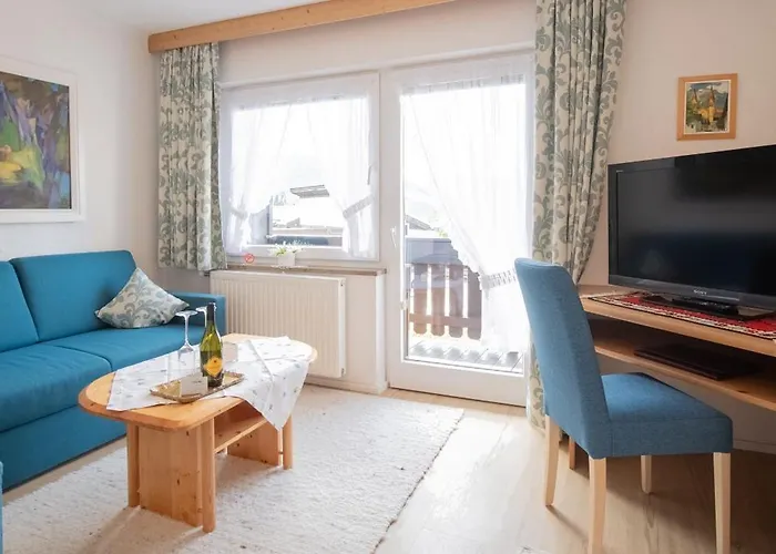 Foersterhaeusl アパート *