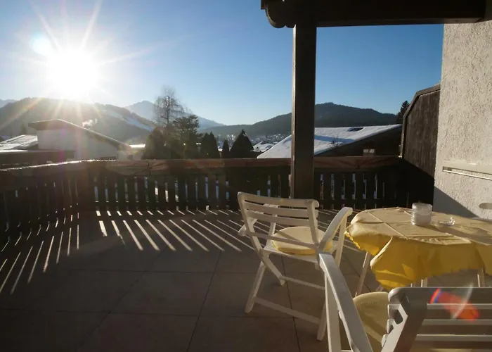 Foersterhaeusl アパート ゼーフェルト・イン・チロル